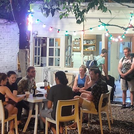 Zig Zag Hostel Τίρανα Εξωτερικό φωτογραφία
