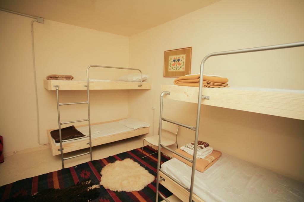 Zig Zag Hostel Τίρανα Εξωτερικό φωτογραφία