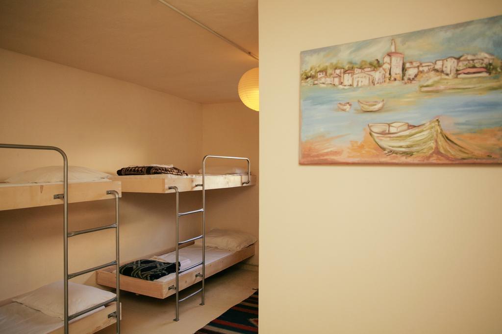 Zig Zag Hostel Τίρανα Δωμάτιο φωτογραφία