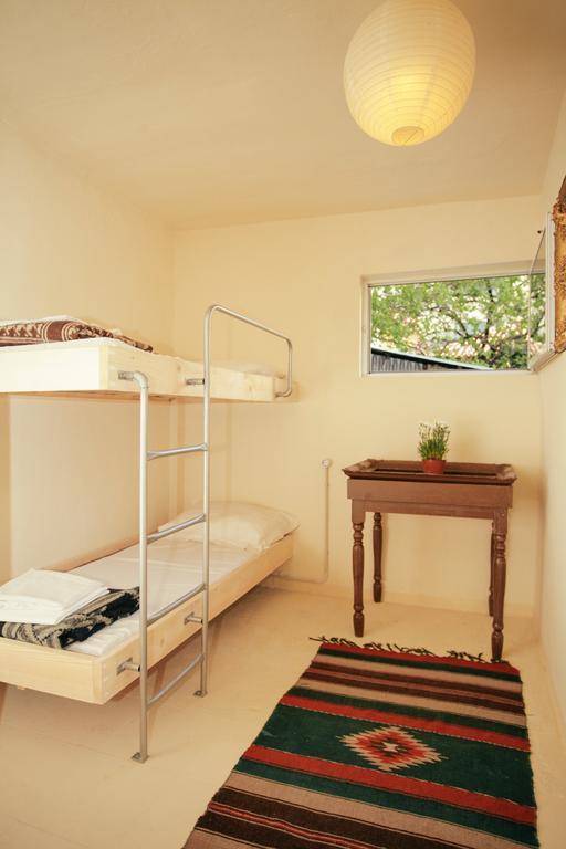 Zig Zag Hostel Τίρανα Εξωτερικό φωτογραφία
