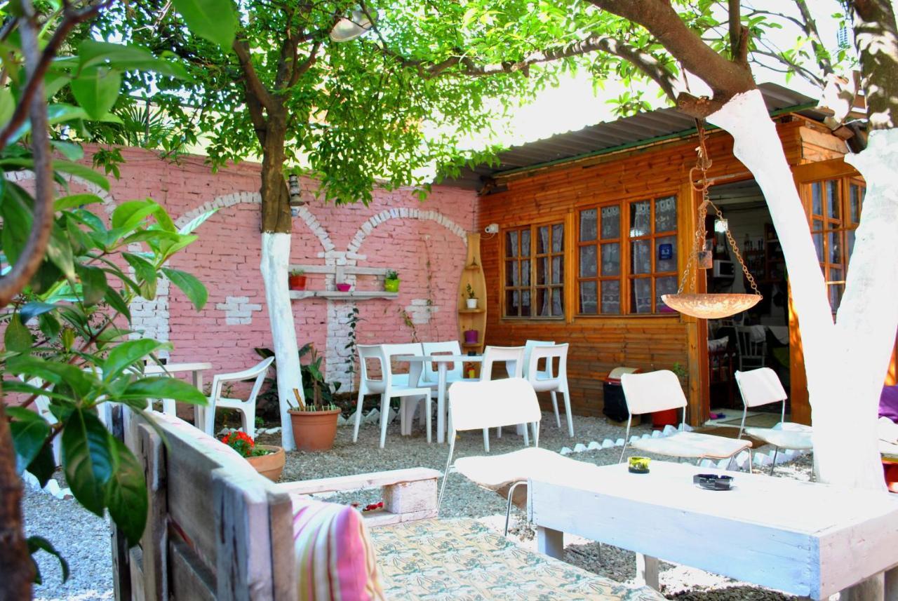 Zig Zag Hostel Τίρανα Εξωτερικό φωτογραφία