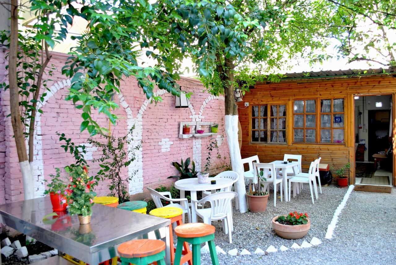 Zig Zag Hostel Τίρανα Εξωτερικό φωτογραφία